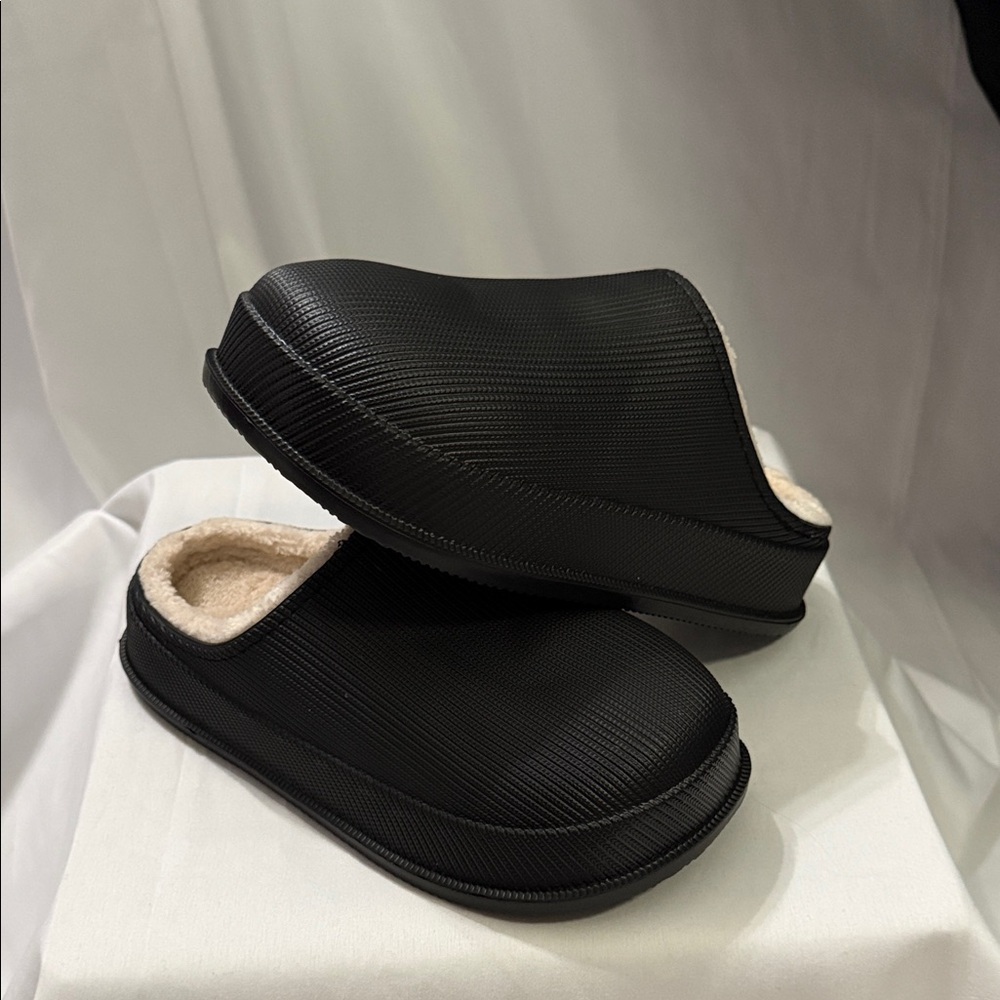 Cozy Cloud Slides Black Women's Loafers